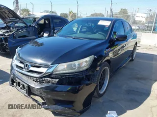 2013 Honda Accord LX z VIN 1HGCR2F34DA063328, wystawiony jako IAAI lot #41851912 z przebiegiem 152 014 mil mil oraz . Historia ofert i sprzedaży dostępna na DreamBid. Obrazek 18.
