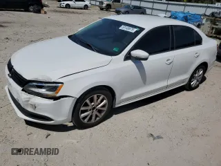 2011 Volkswagen Jetta SE with VIN 3VWDZ7AJ0BM052023, listed as a Copart auction lot 59148675 with 132,303 mi miles and Salvage title. Bid and sale history available at DreamBid. Image 1.