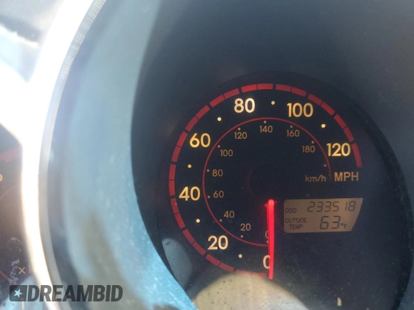 2006 Pontiac Vibe with VIN 5Y2SL65836Z418607, listed as a Copart auction lot 81526184 with 233,518 mi miles and Clean Title. Bid and sale history available at DreamBid. Image 9.