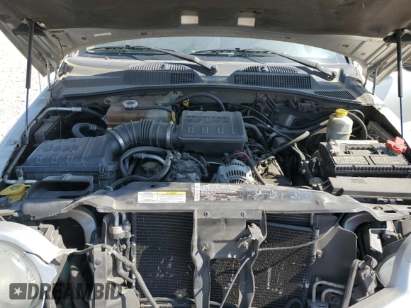 2003 Jeep Liberty Sport with VIN 1J4GK48K73W725175, listed as a Copart auction lot 53801155 with 104,727 mi miles and Salvage Title. Bid and sale history available at DreamBid. Image 12.