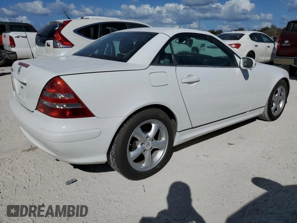 2001 Mercedes-Benz SLK-Class with VIN WDBKK65F71F218677, listed as a Copart auction lot 77267814 with Not Provided miles and Salvage Title. Bid and sale history available at carsss.com. Image 3.