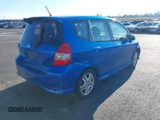 2008 Honda Fit Sport with VIN JHMGD37638S037038, listed as a IAAI auction lot 41019917 with 216,242 mi miles. Bid and sale history available at carsss.com. Image 4.