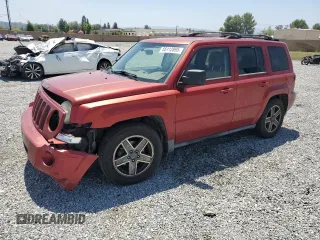 2010 Jeep Patriot Sport z VIN 1J4NF2GB6AD522420, wystawiony jako Copart lot #55112895 z przebiegiem 307 961 mil mil oraz Szkoda całkowita • Salvage title. Historia ofert i sprzedaży dostępna na DreamBid. Obrazek 1.
