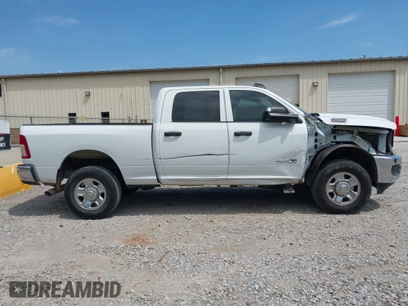 2020 Ram 2500 Tradesman with VIN 3C6UR5CL9LG258440, listed as a IAAI auction lot 42073257 with 33,489 mi miles and . Bid and sale history available at DreamBid. Image 14.
