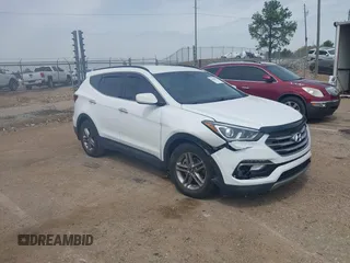 2017 Hyundai Santa Fe 2.4L z VIN 5NMZU3LB4HH026378, wystawiony jako IAAI lot #41906997 z przebiegiem 105 777 mil mil oraz . Historia ofert i sprzedaży dostępna na DreamBid. Obrazek 1.