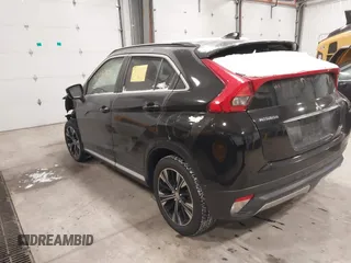 2018 Mitsubishi Eclipse Cross SE z VIN JA4AT5AA8JZ068425, wystawiony jako IAAI lot #41333765 z przebiegiem 64 000 mil mil oraz . Historia ofert i sprzedaży dostępna na DreamBid. Obrazek 3.