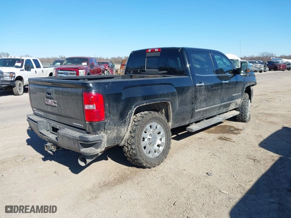 2017 GMC Sierra 2500HD Denali with VIN 1GT12UEY5HF118445, listed as a IAAI auction lot 41327986 with 158,970 mi miles. Bid and sale history available at carsss.com. Image 4.