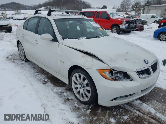 2006 BMW 3 Series 330xi with VIN WBAVD33556KL52150, listed as a IAAI auction lot 41307691 with 168,546 mi miles. Bid and sale history available at carsss.com. Image 1.