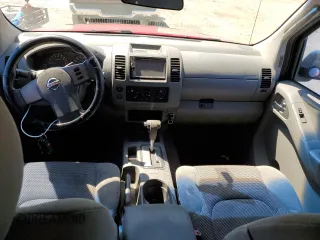 2007 Nissan Frontier SE z VIN 1N6AD07U87C453399, wystawiony jako Copart lot #54056815 z przebiegiem 177 034 mil mil oraz Szkody całkowita. Historia ofert i sprzedaży dostępna na DreamBid. Obrazek 8.