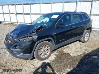 2017 Jeep Cherokee Latitude with VIN 1C4PJLCB5HW597746, listed as a IAAI auction lot 41492383 with 165,362 mi miles. Bid and sale history available at carsss.com. Image 17.