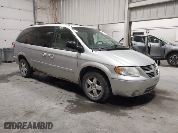 2005 Dodge Caravan SXT with VIN 2D4GP44L35R316403, listed as a IAAI auction lot 42375328 with 179,299 mi miles and . Bid and sale history available at DreamBid. Image 1.