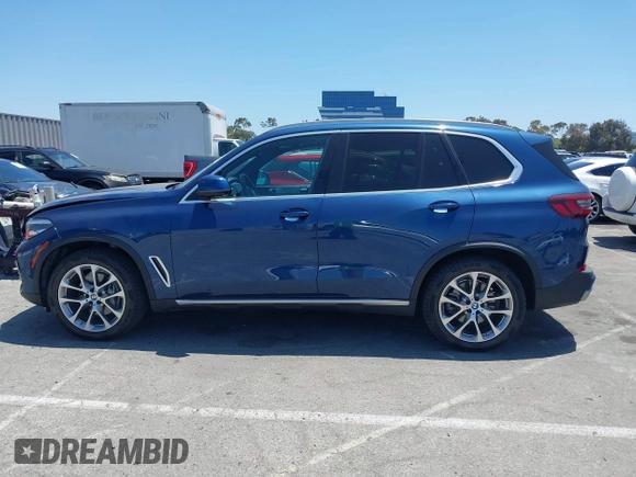 2020 BMW X5 sDrive40i with VIN 5UXCR4C03L9C82755, listed as a IAAI auction lot 42494503 with 50,706 mi miles and . Bid and sale history available at DreamBid. Image 14.