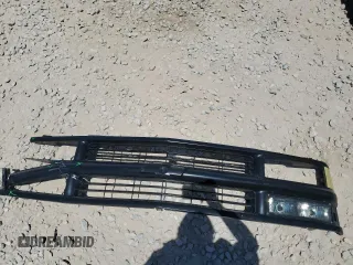 2000 Chevrolet Tahoe Z71 с VIN 1GNEK13R3YR116047, выставлен на аукционе Copart как лот 60037735 с пробегом 174 428 миль миль и Списание • Salvage title. История ставок и продаж доступна на DreamBid. Изображение 13.