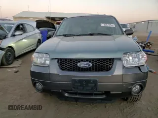 2005 Ford Escape XLT with VIN 1FMCU93105KD29752, listed as a Copart auction lot 73687754 with 199,362 mi miles and Salvage Title. Bid and sale history available at carsss.com. Image 12.