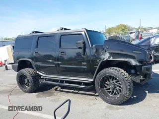 2006 Hummer H2 с VIN 5GRGN23U96H114341, выставлен на аукционе IAAI как лот 41932047 с пробегом 266 087 миль миль и . История ставок и продаж доступна на DreamBid. Изображение 14.
