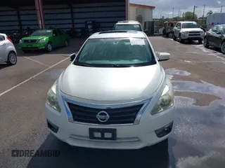 2013 Nissan Altima SL z VIN 1N4BL3AP6DC277579, wystawiony jako IAAI lot #42150029 z przebiegiem 257 273 mil mil oraz . Historia ofert i sprzedaży dostępna na DreamBid. Obrazek 12.