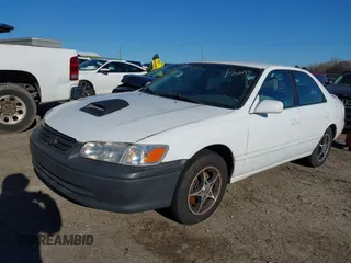 2001 Toyota Camry CE with VIN 4T1BG28KX1U784196, listed as a IAAI auction lot 41830050 with 187,423 mi miles. Bid and sale history available at carsss.com. Image 2.