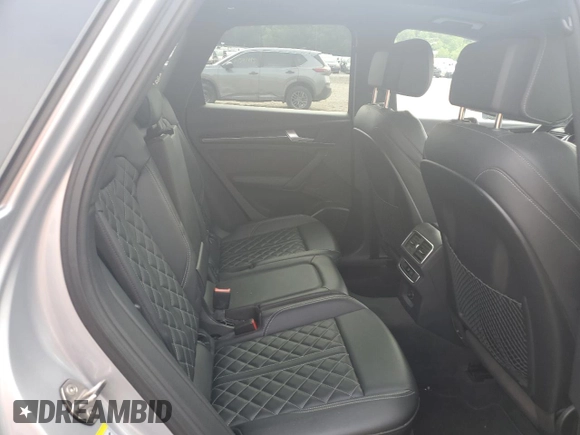 2018 Audi SQ5 Premium Plus z VIN WA1A4AFY6J2103466, wystawiony jako Copart lot #61204895 z przebiegiem 91 712 mil mil oraz Szkoda całkowita • Salvage title. Historia ofert i sprzedaży dostępna na DreamBid. Obrazek 11.