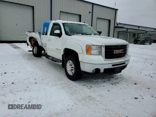 2009 GMC Sierra 2500HD SLT z VIN 1GTHK63K99F116837, wystawiony jako Copart lot #42639705 z przebiegiem 253 632 mil mil oraz Szkoda całkowita • Salvage title. Historia ofert i sprzedaży dostępna na DreamBid. Obrazek 11.
