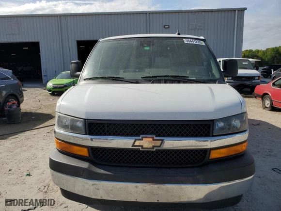 2019 Chevrolet Express Passenger LT with VIN 1GAZGPFG9K1171917, listed as a Copart auction lot 50441285 with 199,658 mi miles and Clean Title. Bid and sale history available at carsss.com. Image 5.