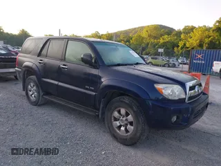 2008 Toyota 4Runner SR5 z VIN JTEBU14R68K007042, wystawiony jako IAAI lot #42529220 z przebiegiem 249 769 mil mil oraz . Historia ofert i sprzedaży dostępna na DreamBid. Obrazek 1.