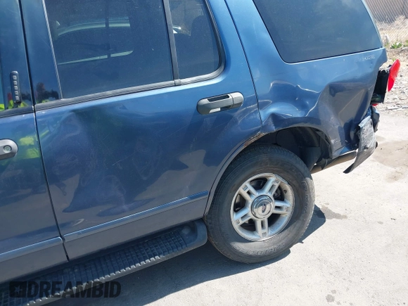 2005 Ford Explorer XLT с VIN 1FMZU63K65UA11317, выставлен на аукционе IAAI как лот 42603292 с пробегом 218 625 миль миль и . История ставок и продаж доступна на DreamBid. Изображение 6.