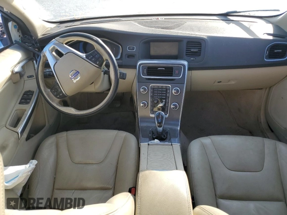 2015 Volvo S60 T5 Platinum with VIN YV1612TM8F2352980, listed as a Copart auction lot 82701654 with 0 mi miles and Salvage Title. Bid and sale history available at carsss.com. Image 8.