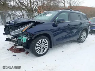 2023 Toyota Highlander L with VIN 5TDKDRBH6PS527102, listed as a IAAI auction lot 41347263 with 39,501 mi miles. Bid and sale history available at carsss.com. Image 23.