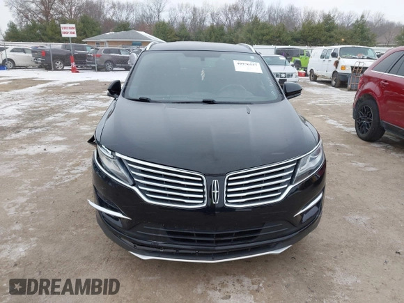 2017 Lincoln MKC Premiere with VIN 5LMCJ1D91HUL33023, listed as a IAAI auction lot 40976537 with 112,695 mi miles. Bid and sale history available at carsss.com. Image 12.
