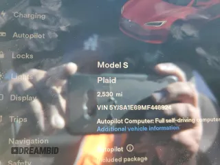2021 Tesla Model S Plaid с VIN 5YJSA1E69MF446924, выставлен на аукционе Copart как лот 87644725 с пробегом 2 530 миль миль и Списание • Salvage title. История ставок и продаж доступна на DreamBid. Изображение 9.
