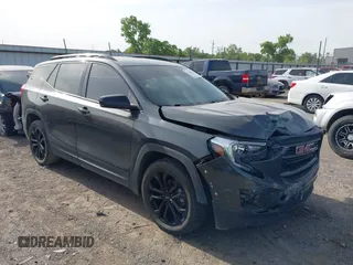 2020 GMC Terrain SLE с VIN 3GKALMEV8LL186664, выставлен на аукционе IAAI как лот 42266140 с пробегом 82 291 миль миль и . История ставок и продаж доступна на DreamBid. Изображение 1.