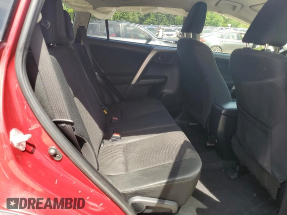 2018 Toyota RAV4 LE z VIN JTMBFREV5JD256595, wystawiony jako Copart lot #58344885 z przebiegiem 83 953 mil mil oraz Szkoda całkowita • Salvage title. Historia ofert i sprzedaży dostępna na DreamBid. Obrazek 11.