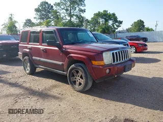2007 Jeep Commander Sport z VIN 1J8HG48K77C563043, wystawiony jako IAAI lot #42645438 z przebiegiem 260 779 mil mil oraz . Historia ofert i sprzedaży dostępna na DreamBid. Obrazek 1.