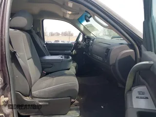 2008 Chevrolet Silverado 1500 LTZ with VIN 2GCEK133281291595, listed as a IAAI auction lot 42031720 with 245,872 mi miles and . Bid and sale history available at DreamBid. Image 5.