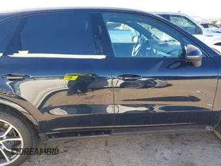 2023 Porsche Cayenne z VIN WP1AA2AY7PDA09992, wystawiony jako IAAI lot #41728738 z przebiegiem 22 226 mil mil oraz . Historia ofert i sprzedaży dostępna na DreamBid. Obrazek 14.
