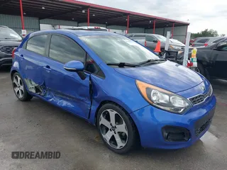 2015 Kia Rio EX z VIN KNADN5A30F6428792, wystawiony jako IAAI lot #42188275 z przebiegiem 88 737 mil mil oraz . Historia ofert i sprzedaży dostępna na DreamBid. Obrazek 1.