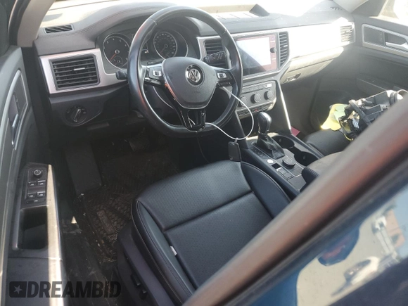 2018 Volkswagen Atlas SE with VIN 1V2KR2CA1JC505493, listed as a Copart auction lot 62057515 with 96,795 mi miles and Salvage title. Bid and sale history available at DreamBid. Image 8.