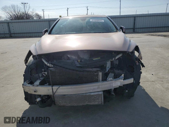 2018 Infiniti QX30 Premium with VIN SJKCH5CP7JA049216, listed as a Copart auction lot 44068845 with Not provided miles and Salvage title. Bid and sale history available at DreamBid. Image 5.
