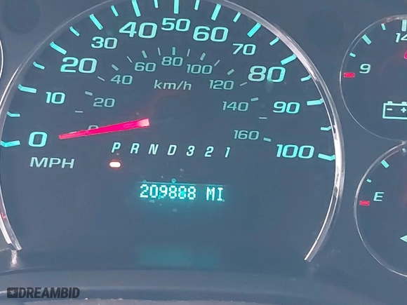 2008 GMC Savana Cargo Van with VIN 1GTGG25CX81235617, listed as a IAAI auction lot 41353274 with 209,888 mi miles. Bid and sale history available at carsss.com. Image 16.