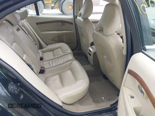 2008 Volvo S80 3.2L with VIN YV1AS982881065283, listed as a IAAI auction lot 42556767 with 152,728 mi miles and . Bid and sale history available at DreamBid. Image 8.