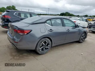 2025 Nissan Sentra SV z VIN 3N1AB8CV3SY237906, wystawiony jako Copart lot #60637065 z przebiegiem 16 937 mil mil oraz Czysty tytuł • Clean title. Historia ofert i sprzedaży dostępna na DreamBid. Obrazek 3.