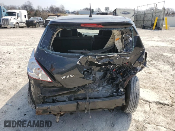 2011 Nissan Versa SL z VIN 3N1BC1CP8BL405823, wystawiony jako Copart lot #49011985 z przebiegiem 116 060 mil mil oraz Szkoda całkowita • Salvage title. Historia ofert i sprzedaży dostępna na DreamBid. Obrazek 6.