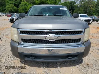 2007 Chevrolet Silverado 1500 1LT with VIN 2GCEK19C371653018, listed as a Copart auction lot 52855545 with 304,322 mi miles and Salvage Title. Bid and sale history available at DreamBid. Image 5.