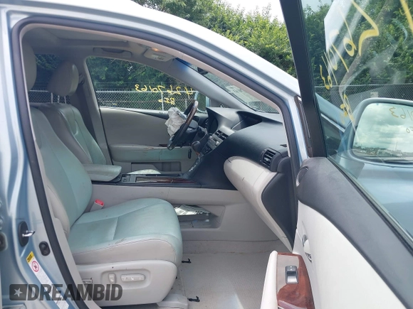 2010 Lexus RX 350 z VIN 2T2BK1BA3AC061568, wystawiony jako IAAI lot #42670163 z przebiegiem 154 157 mil mil oraz . Historia ofert i sprzedaży dostępna na DreamBid. Obrazek 5.