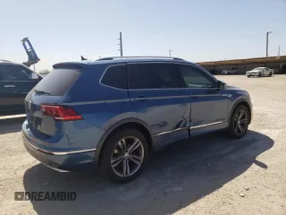 2019 Volkswagen Tiguan SE with VIN 3VV3B7AX4KM061848, listed as a Copart auction lot 49978745 with 100,295 mi miles and Salvage Title. Bid and sale history available at DreamBid. Image 3.