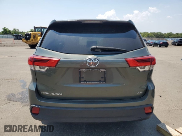 2018 Toyota Highlander LE with VIN 5TDBZRFH7JS876692, listed as a Copart auction lot 63097325 with 95,080 mi miles and Salvage title. Bid and sale history available at DreamBid. Image 6.