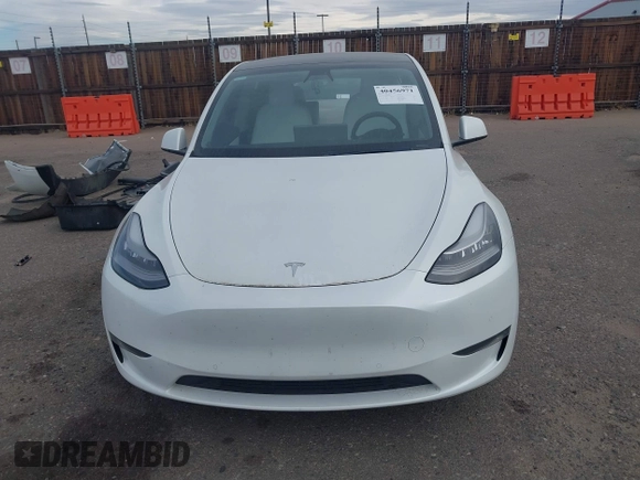 2021 Tesla Model Y Long Range with VIN 5YJYGDEE2MF074246, listed as a IAAI auction lot 40456971 with 94,527 mi miles. Bid and sale history available at carsss.com. Image 12.