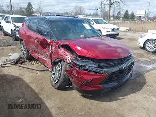 2024 Chevrolet Blazer RS z VIN 3GNKBERS7RS147952, wystawiony jako IAAI lot #41868315 z przebiegiem 18 272 mil mil oraz . Historia ofert i sprzedaży dostępna na DreamBid. Obrazek 1.
