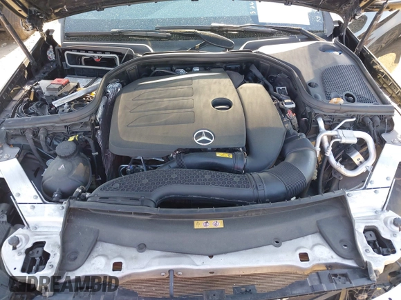 2022 Mercedes-Benz E 350 with VIN W1KZF8DB1NB085013, listed as a IAAI auction lot 41881502 with 83,238 mi miles and . Bid and sale history available at DreamBid. Image 10.