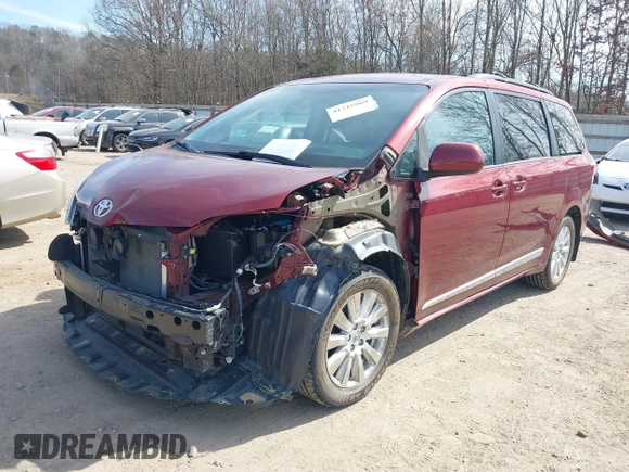 2017 Toyota Sienna LE with VIN 5TDJZ3DC7HS171384, listed as a IAAI auction lot 41715969 with 113,411 mi miles. Bid and sale history available at carsss.com. Image 18.